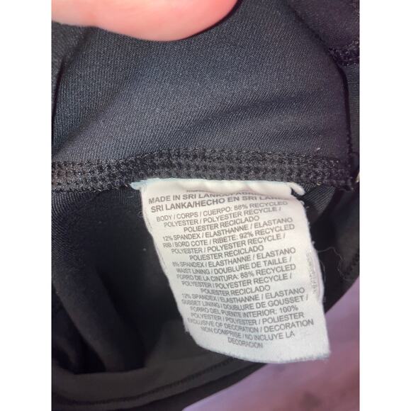 Nike Capri jogger style leggings black size small - Picture 6 of 6